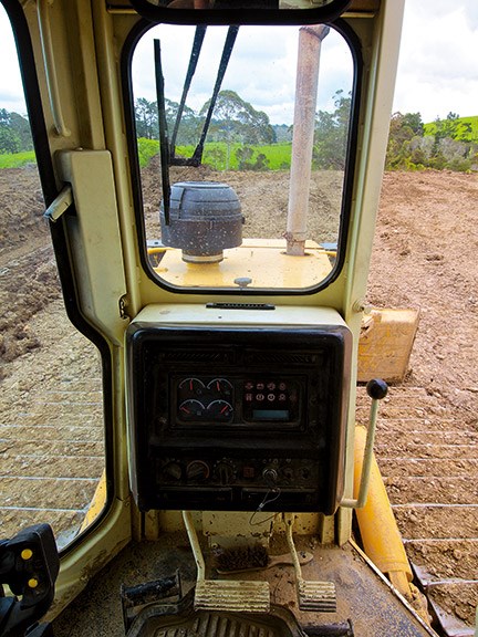 Bulldozer review: Caterpillar D6M LGP