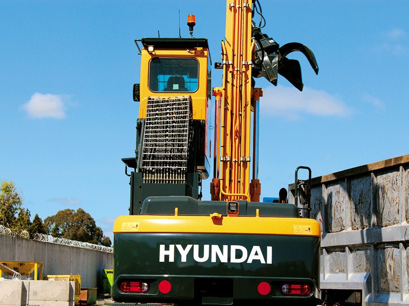 Launch report: Hyundai R210W-9