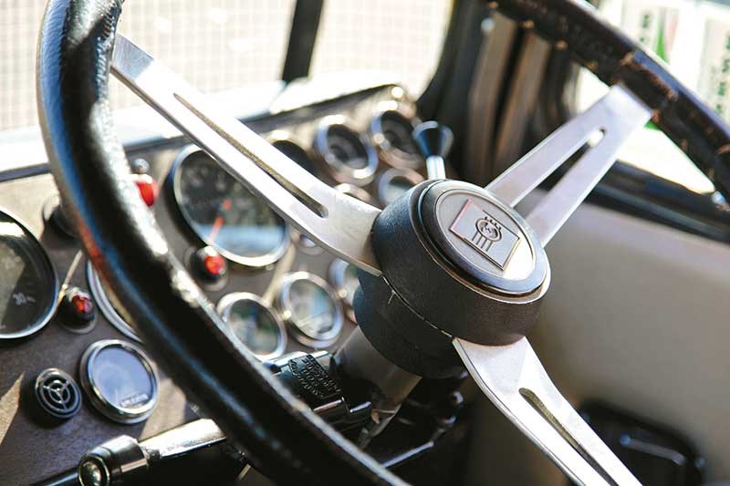 kenworth radio clock