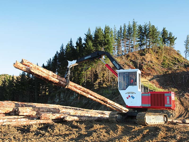 Madill 2850C Log Loader: making the right moves…