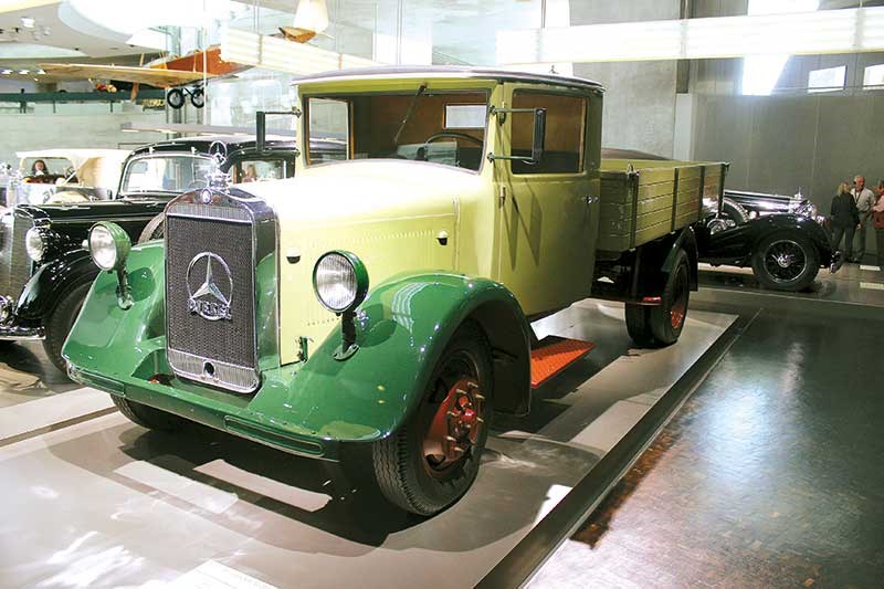 Mercedes-Benz Museum: the highlights