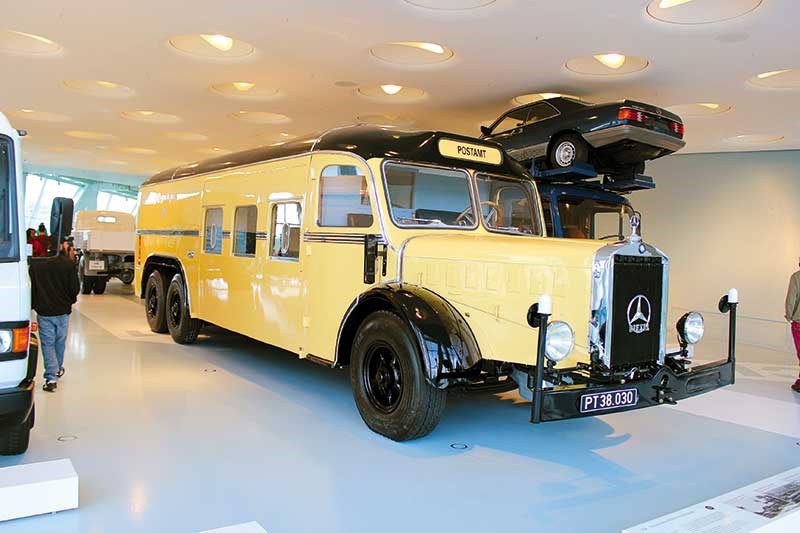 Mercedes-Benz Museum: the highlights
