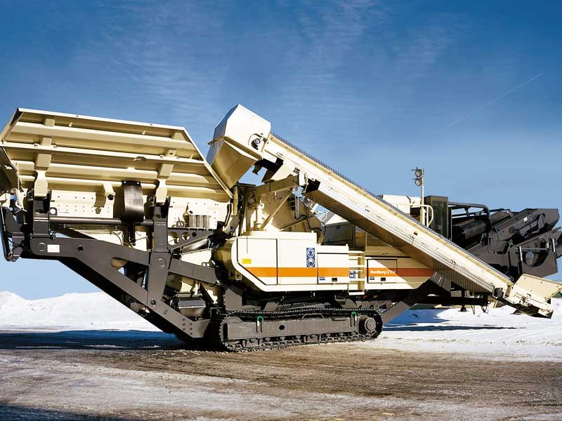 Incoming: new Metso Lokotrack LT1110S