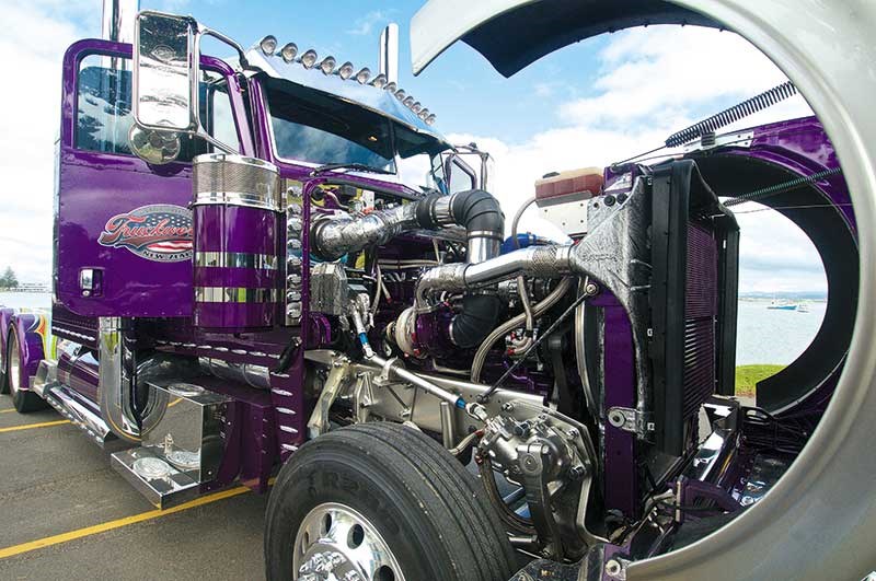 Check out this pimped-out 2012 Peterbilt truck