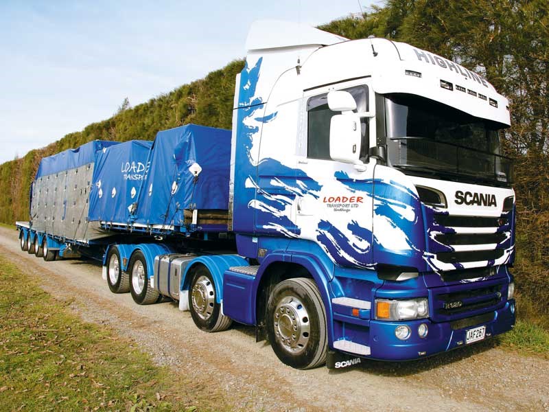 Scania R620: Loader Transport's flash new truck