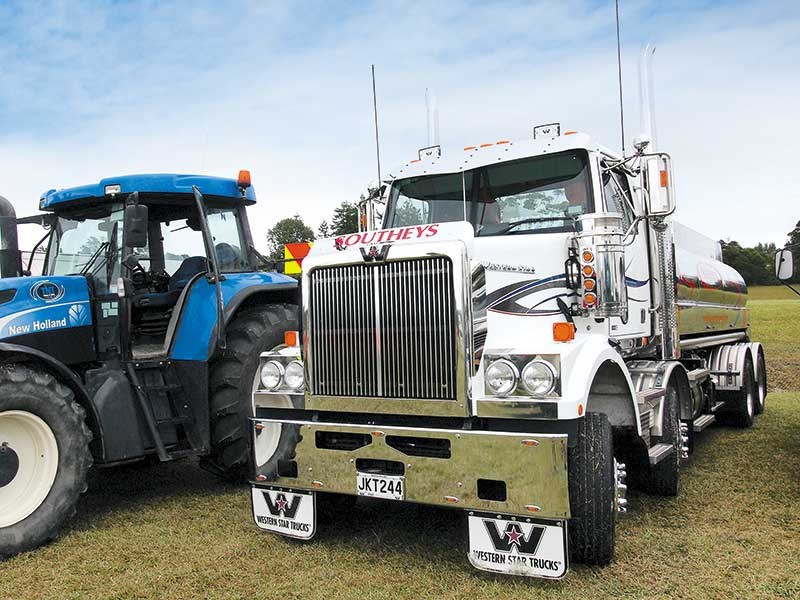 Wellsford Lions Roaring Truck Show 2016