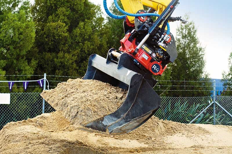 Rototilt tiltrotor excavator attachment