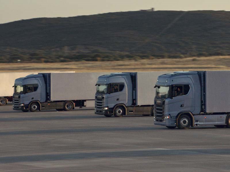 Scania creates the first clock made of trucks