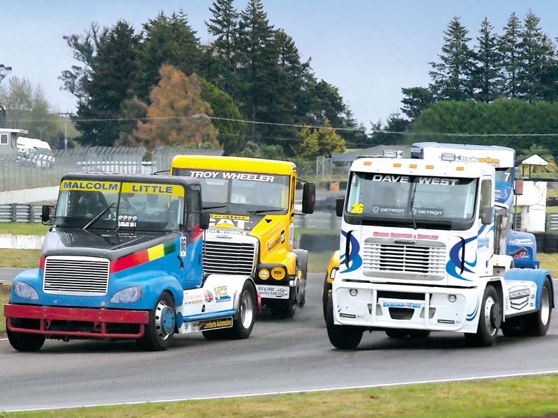 Photos: last round of NZ Super Truck series