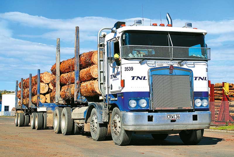 Old school trucks: TNL Freighting (pt 3)