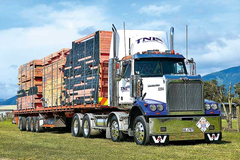 Old school trucks: TNL Freighting (pt 3)