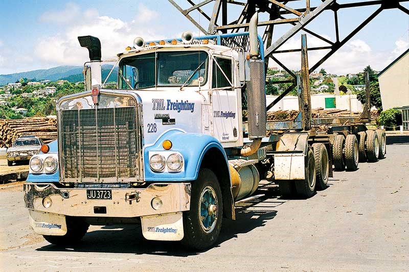 Old school trucks: TNL Freighting part 1