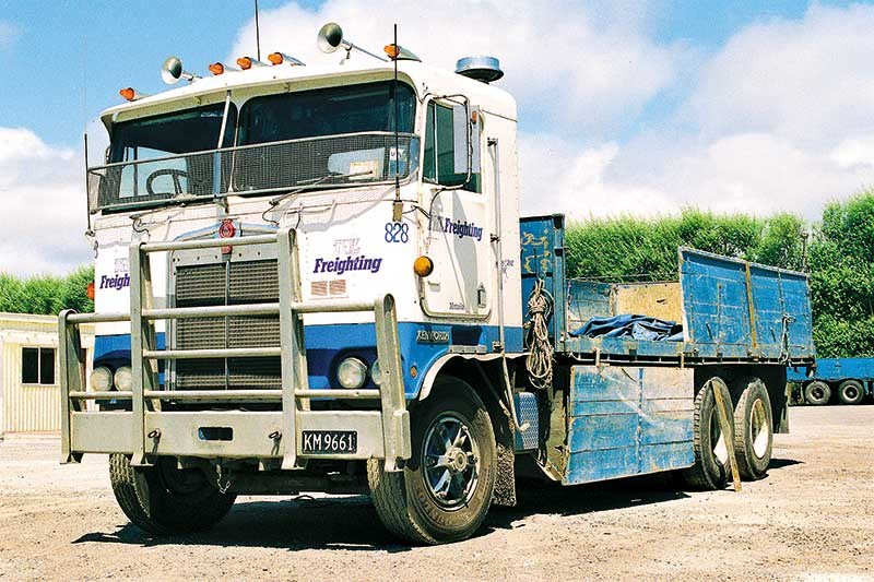 Old school trucks: TNL Freighting part 1