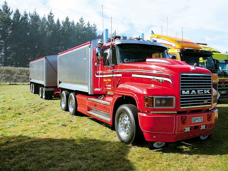 Photos: NZ Truck Show and Racing Festival 2015