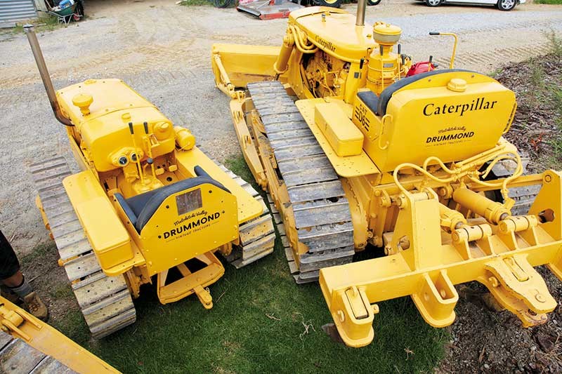 Vintage bulldozer enthusiasts in Gisborne