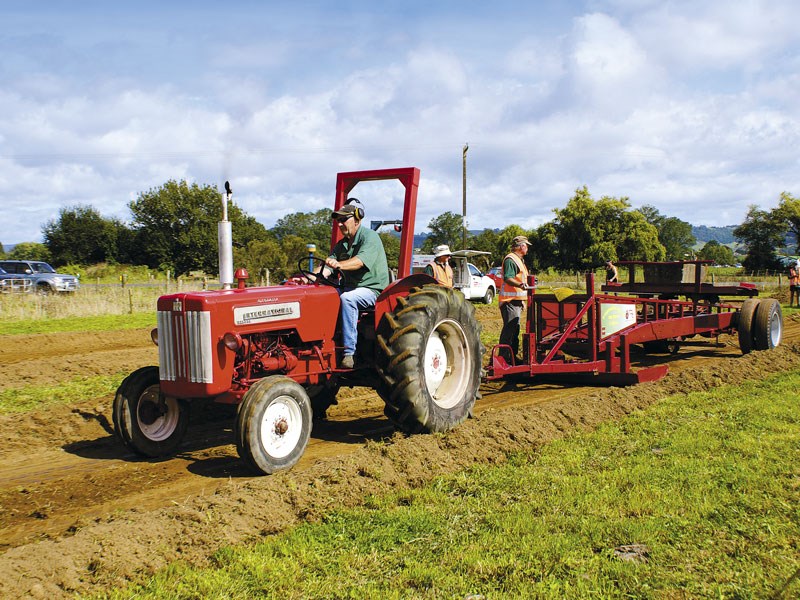 Otorohanga Vintage Machinery Club Tractor Pull 