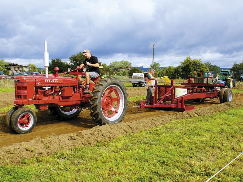 Otorohanga Vintage Machinery Club Tractor Pull 