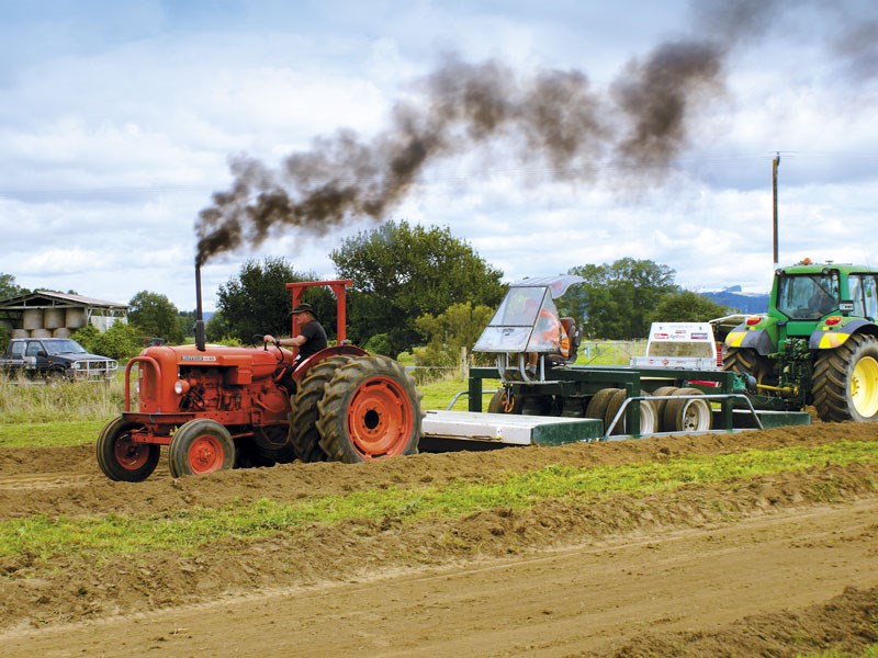 Otorohanga Vintage Machinery Club Tractor Pull 