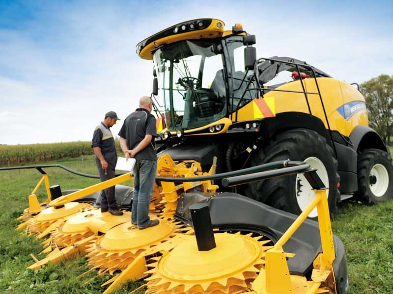 Cutting-edge technology from the New Holland FR780 forage cruiser