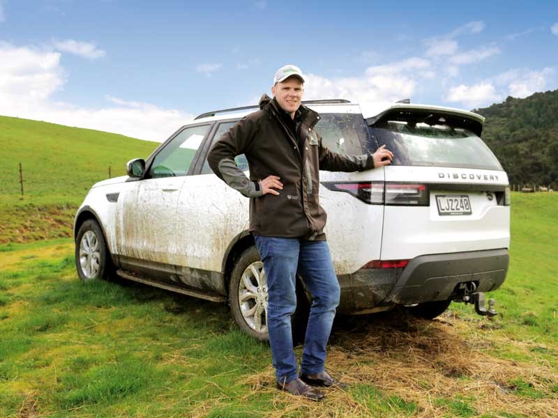 Jaiden Drought puts the Land Rover Discovery Pioneer through its paces