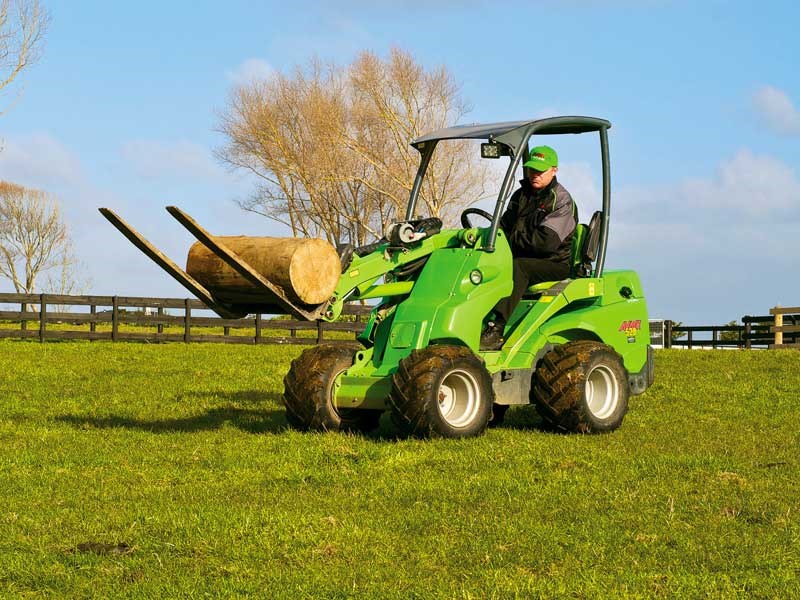 Avant 528 articulated telescopic loader review