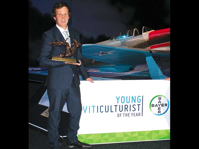 Hawke’s Bay hat trick for 2016 Bayer Young Viticulturist of the Year 