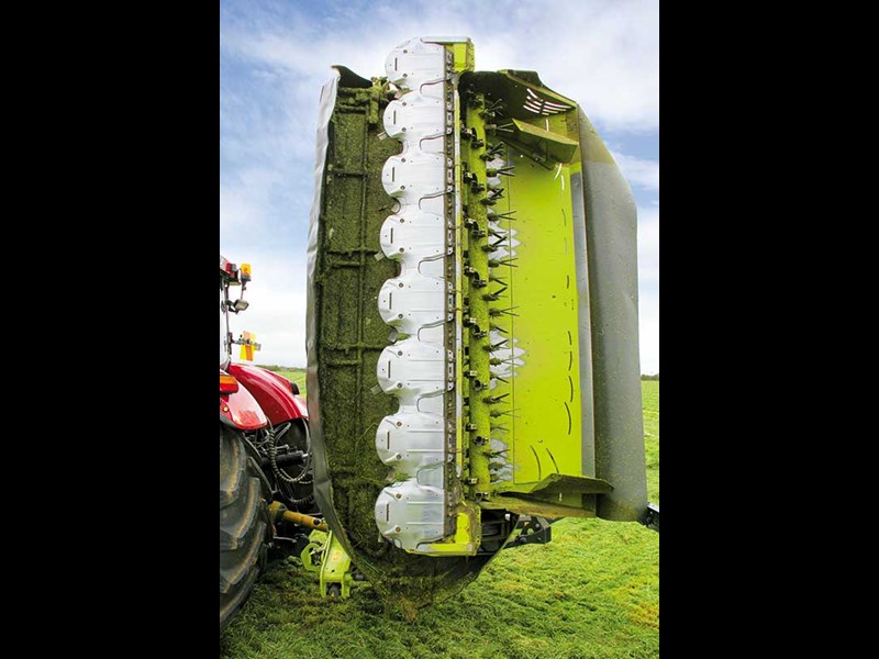 Review: Claas Disco 9200C Business