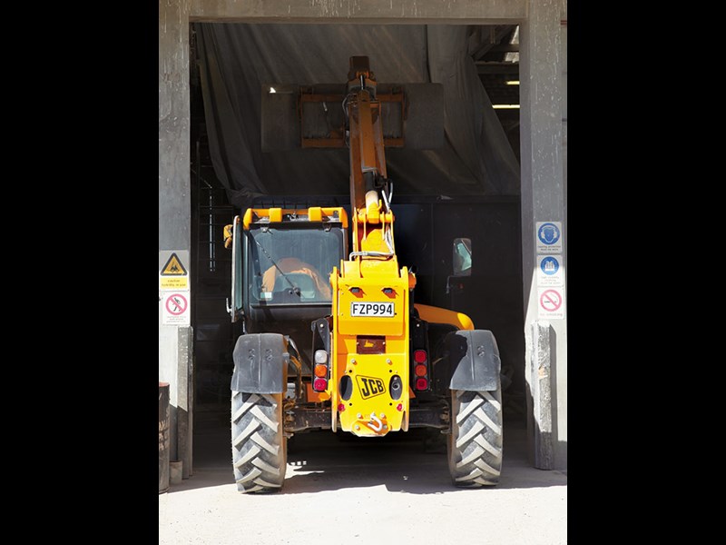 Materials handling: JCB 533-105 telehandler