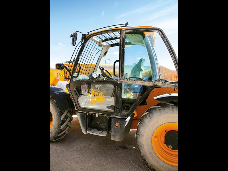 Materials handling: JCB 533-105 telehandler