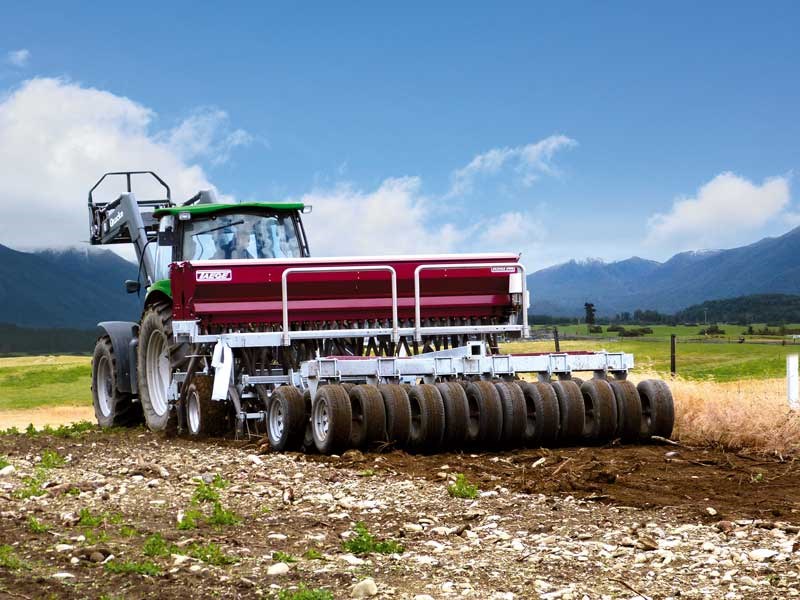 West Coast farmland tamed by Taege machines…