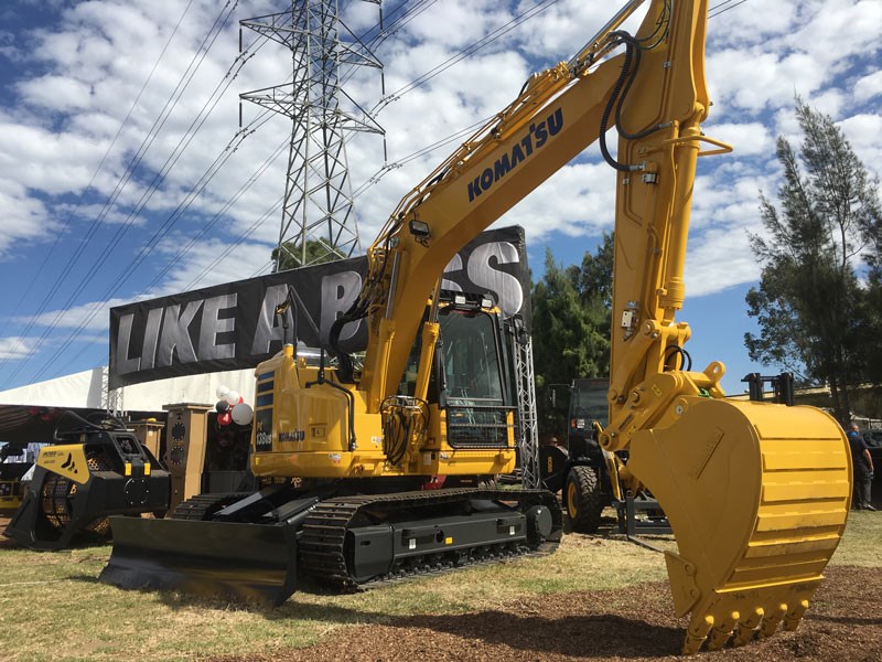 The Komatsu PC138US-8 hydraulic excavator has an ultra-short tail swing for work in confined areas
