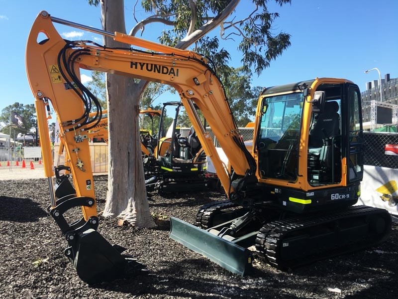 Hyundai Robex 60CR-9 Mini Excavator is built for getting in the tight places on jobs where there’s not much room to move