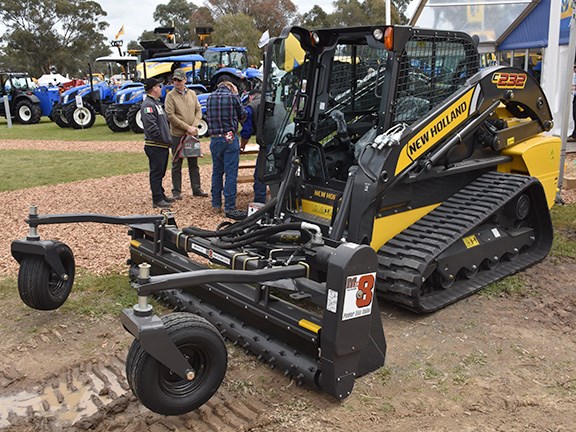 The New Holland C232 is a 4.4-tonne compact track loader with a dozer-style undercarriage and a Super Boom, which provides maximum reach at the top of the lift curve.