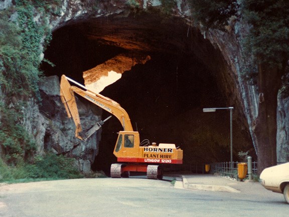 Detailed rock excavation in a sensitive ecological environment — Jenolan Caves, NSW.