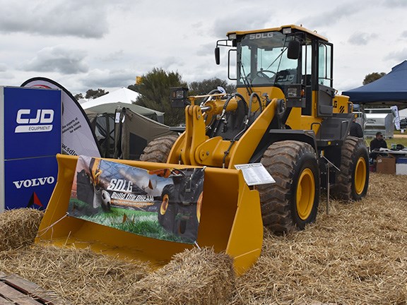 CJD brings in SDLG wheel loaders in sizes ranging from 6.2 tonnes to 23.5 tonnes. The LG948L pictured is a 13.1-tonner aimed primarily at the agriculture sector.