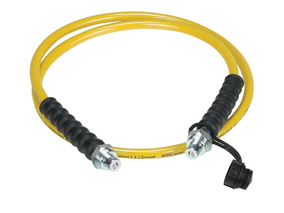 A 1.8 metre hose is standard in the Enerpac Porta Power kit.