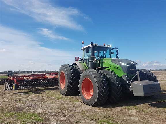 Fendt 1000 series tractor