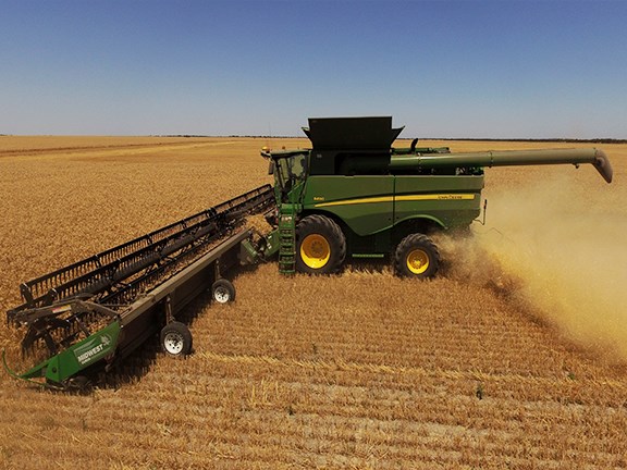 The Midwest Durus is the largest harvest draper platform currently available in Australia.