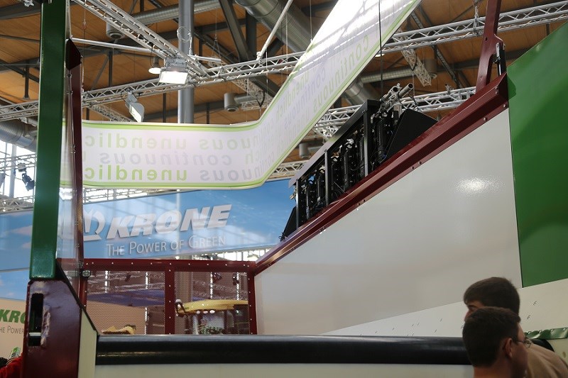 Agritechnica 2015 Strautmann Aperion conveyor