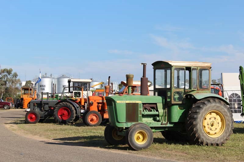 Dowerin 2014 vintage tractor display
