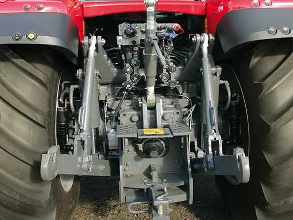 The upgraded rear linkage now gives nearly 10 tonnes of lift capacity.