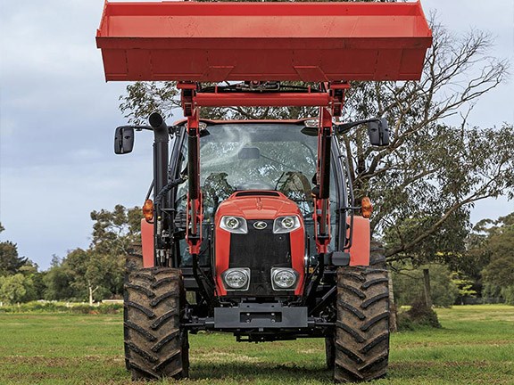 Its’s a big, strong-looking machine with great ground clearance of around 560mm.