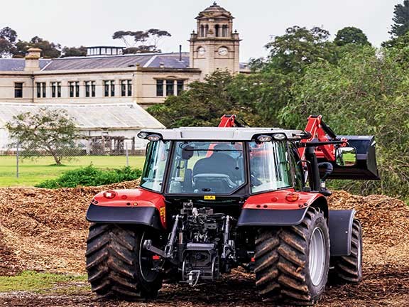 Victoria’s Werribee Mansion made for a very pleasant worksite for the 2016 Top Tractor Shootout.