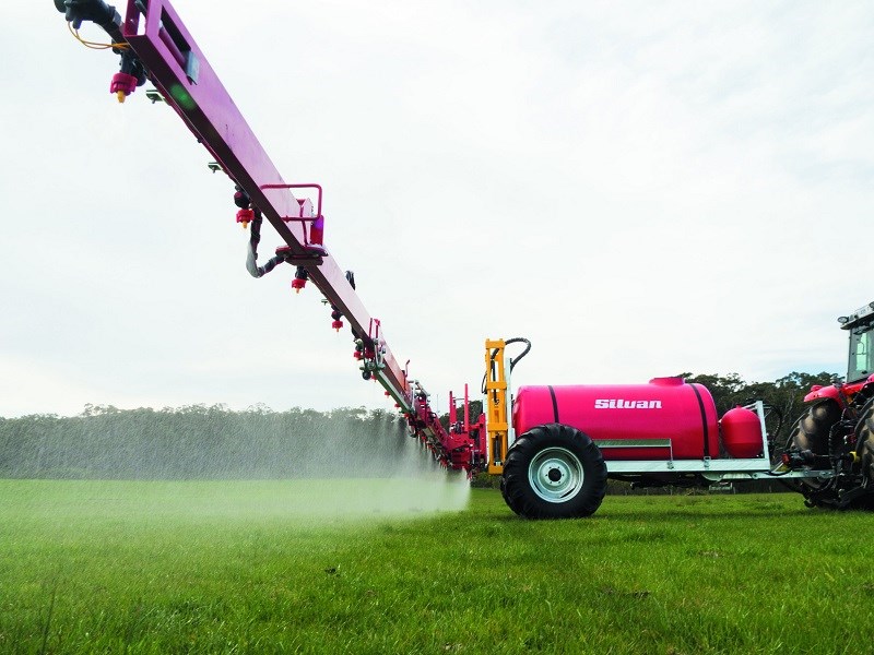 Silvan 3000 litre pasture sprayer