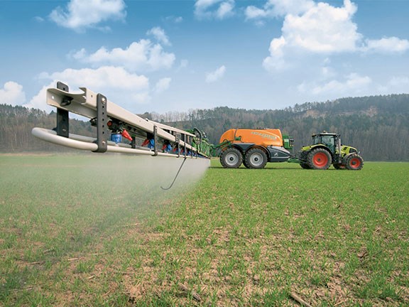 Claas tractor with Amazone sprayer