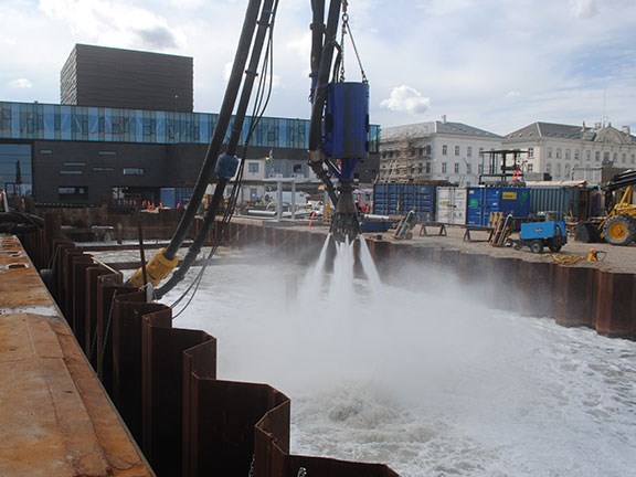 The BBA BA-C200S8 jetting pump being used for underwater excavation in Copenhagen.