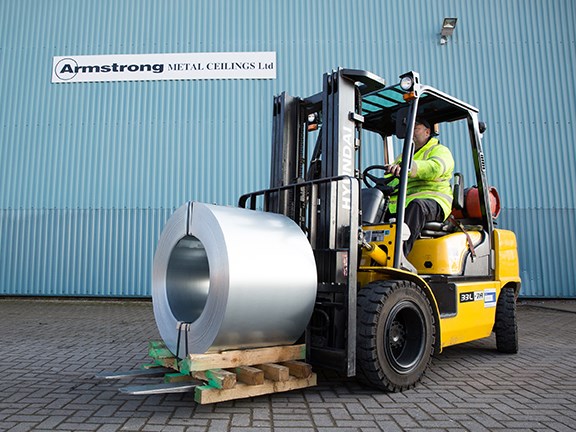 Armstrong's Hyundai 33L-7A LPG counterbalance 3,300kg load capacity forklift.