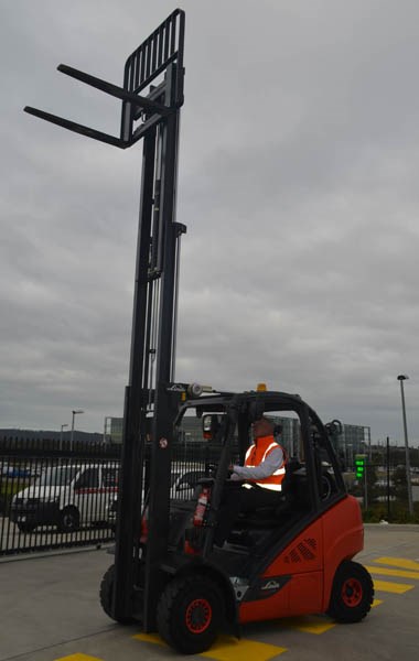Linde 39X H25 drive and lift 13