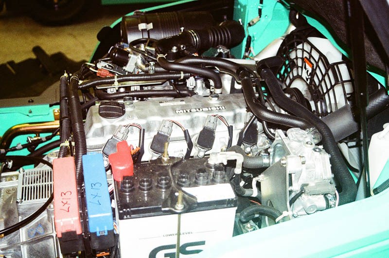 Mitsubishi Grendia FG25N engine