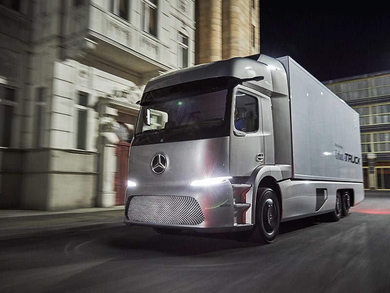 mercedes-benz-officially-unveils-urban-etruck-news